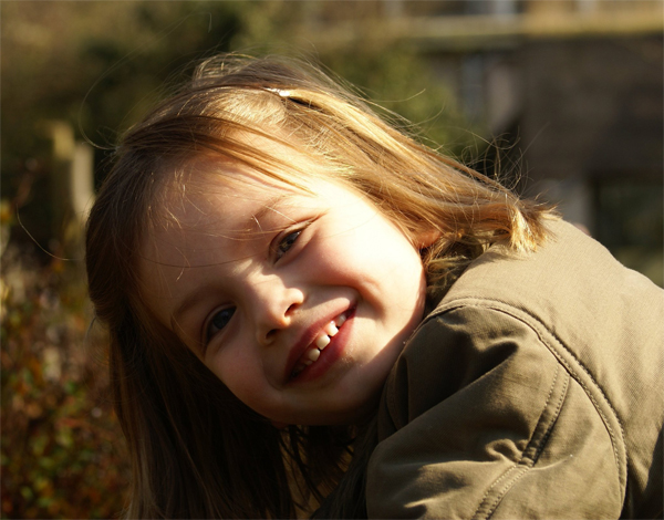 Femke Marije 2003. Foto gemaakt op 26 maart 2007 in Blijdorp. Foto gehad van haar moeder Marjolein Christine in 't Veld in 2007.